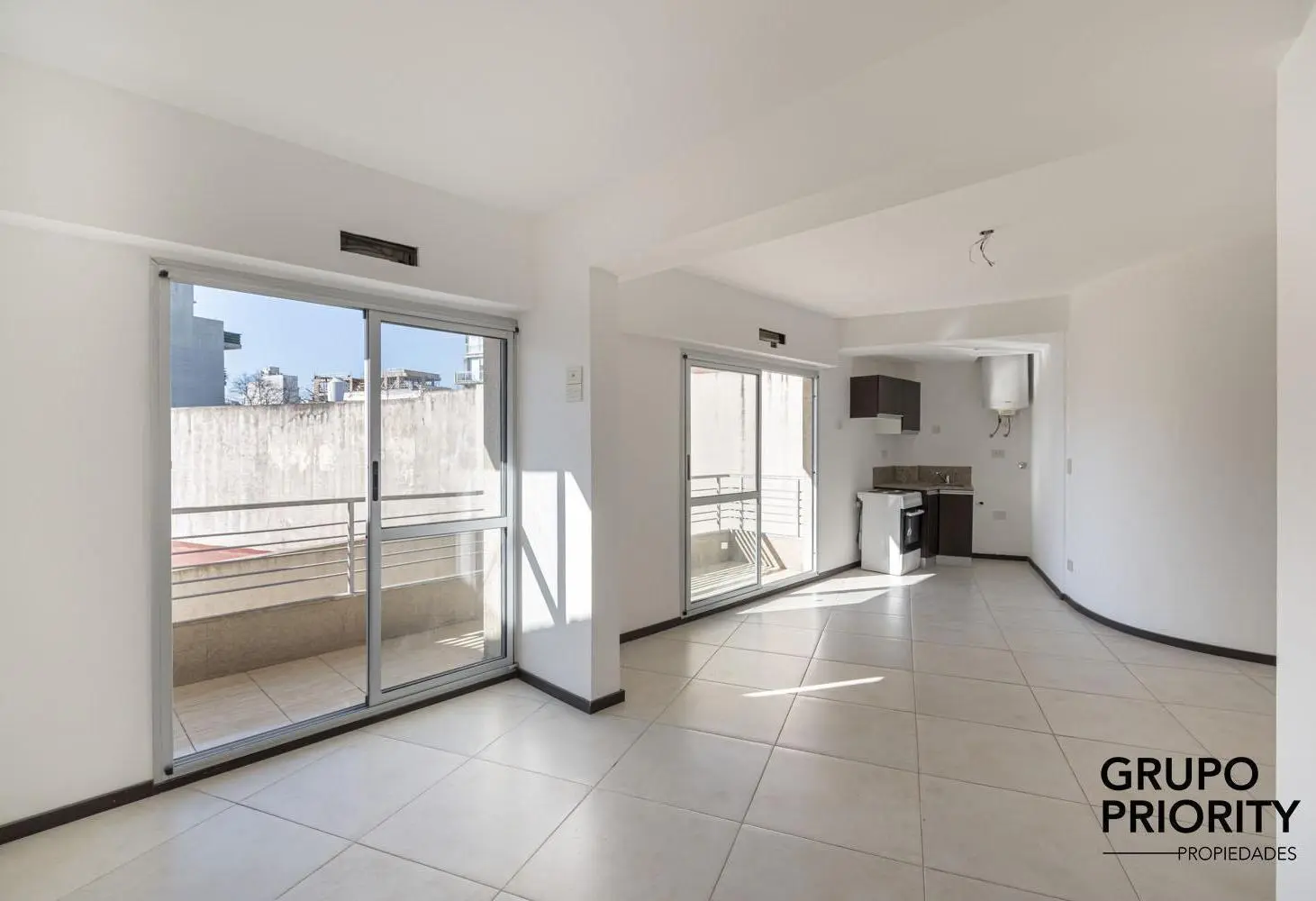 VENTA MONOAMBIENTE DIVISIBLE EN VILLA ORTUZAR. 3