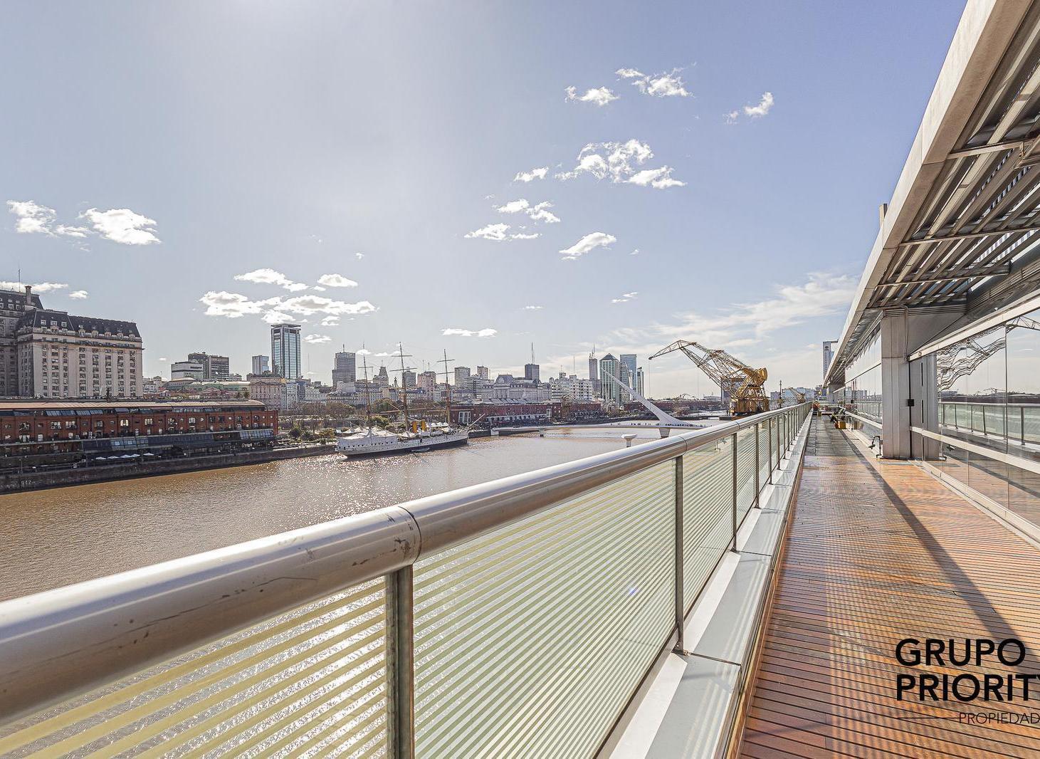Foto de Oficina Premium con terraza y cochera en Puerto Madero, imagen 1
