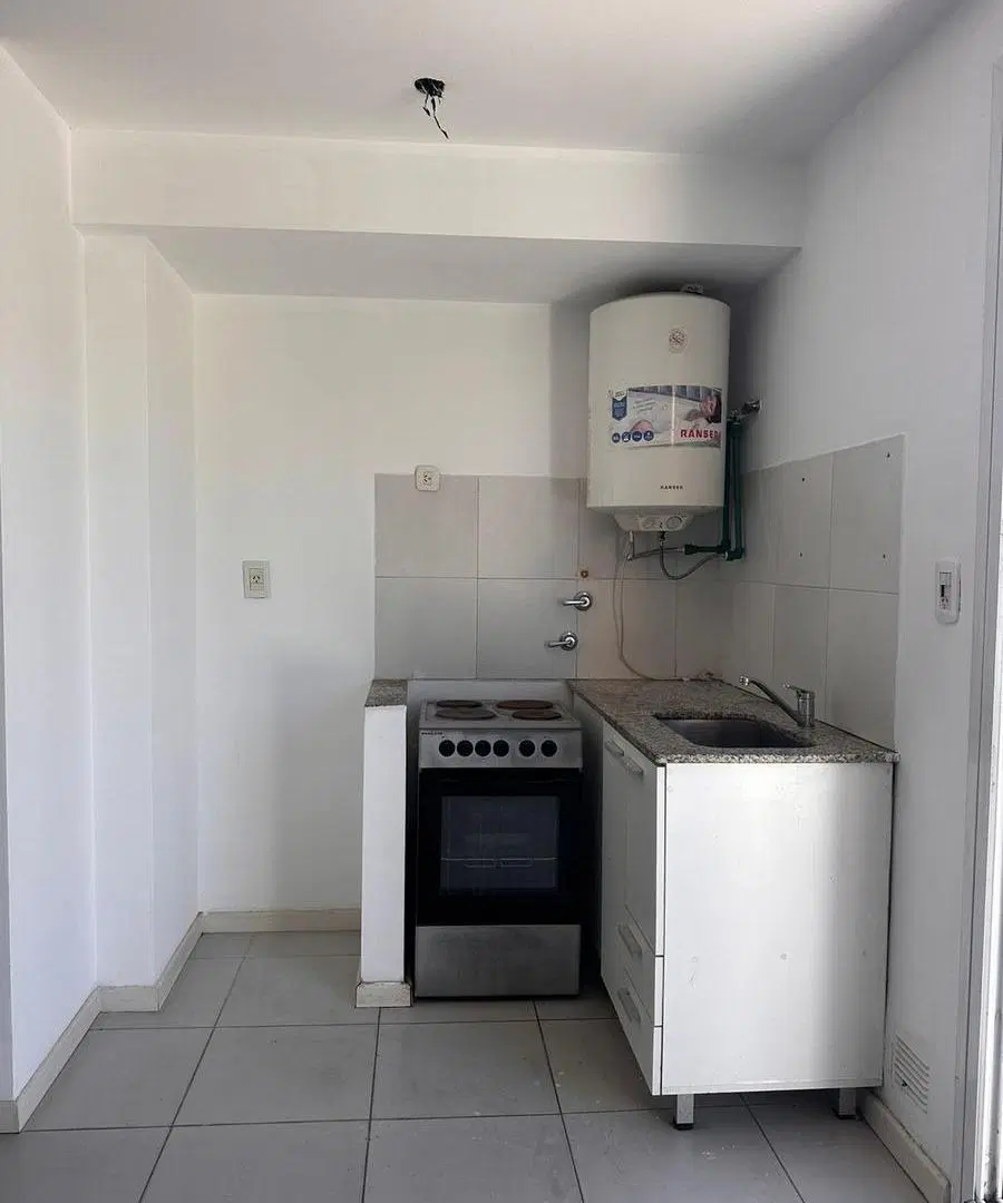 Departamento con cochera en venta 1