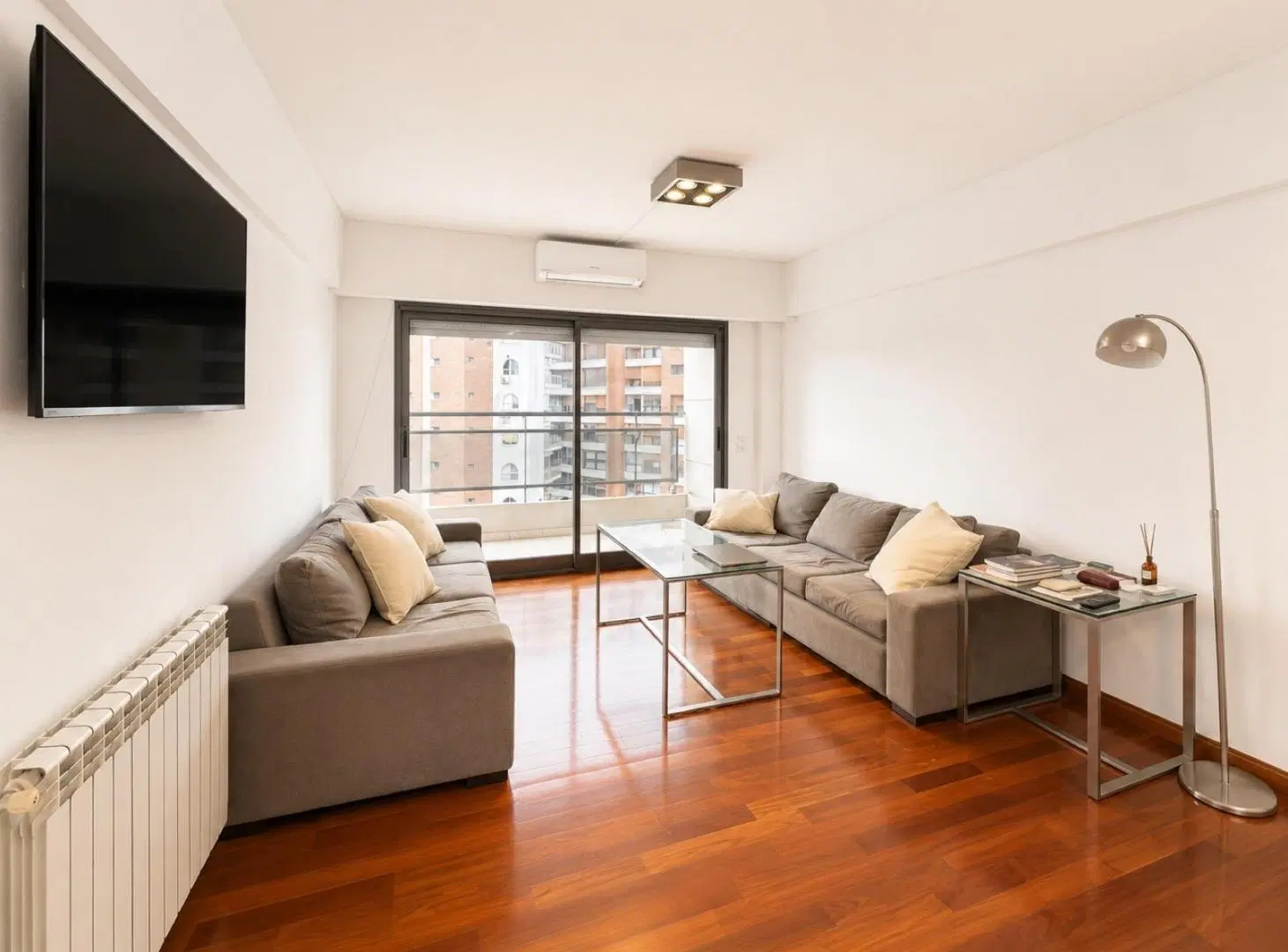Departamento en zona exclusiva 2