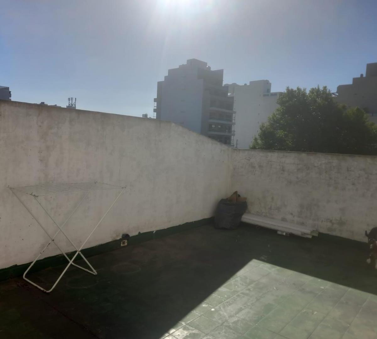 Venta de Triplex, Casa 2 Plantas, Local. Apta Credito 1