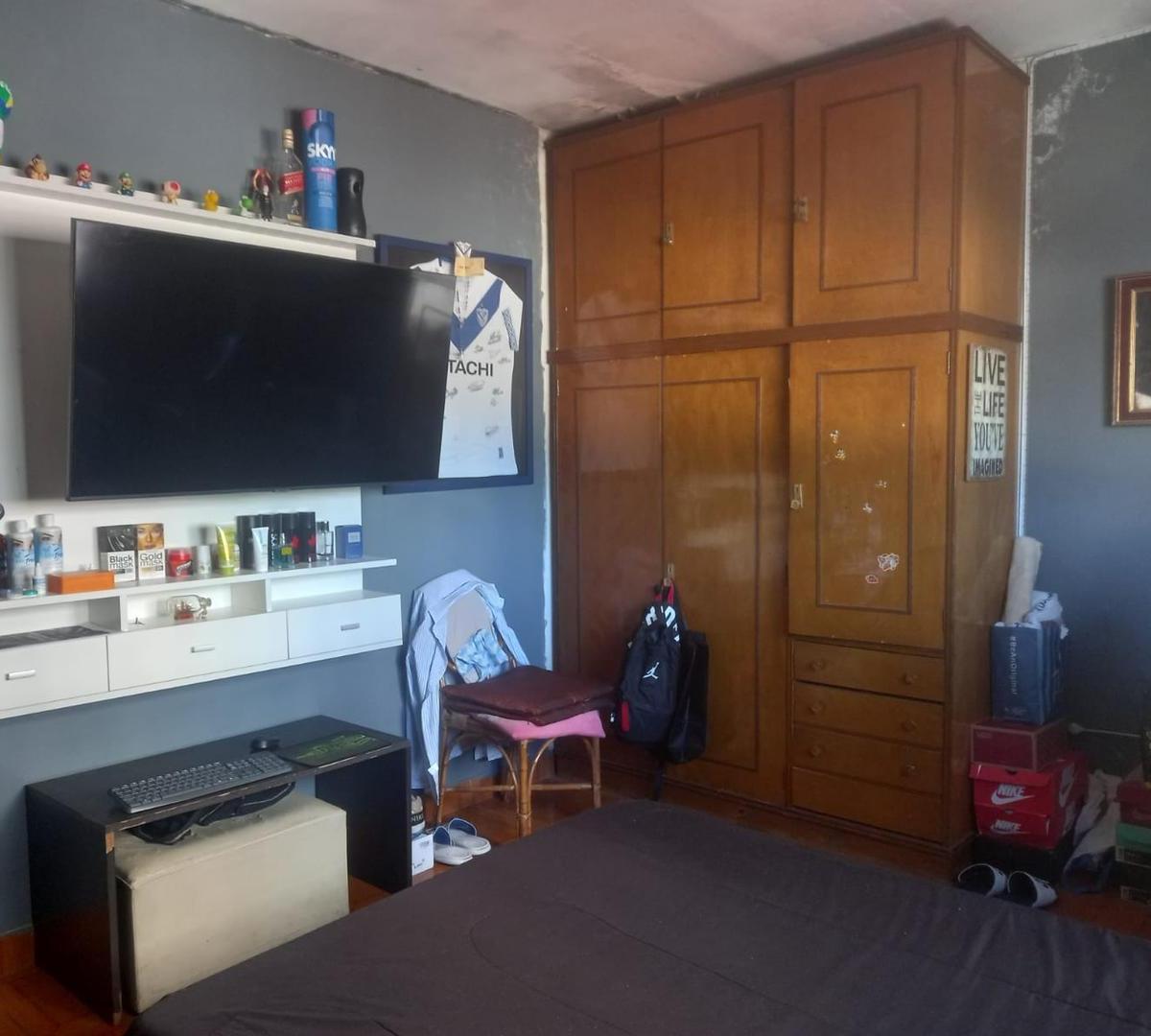 Venta de Triplex, Casa 2 Plantas, Local. Apta Credito 5