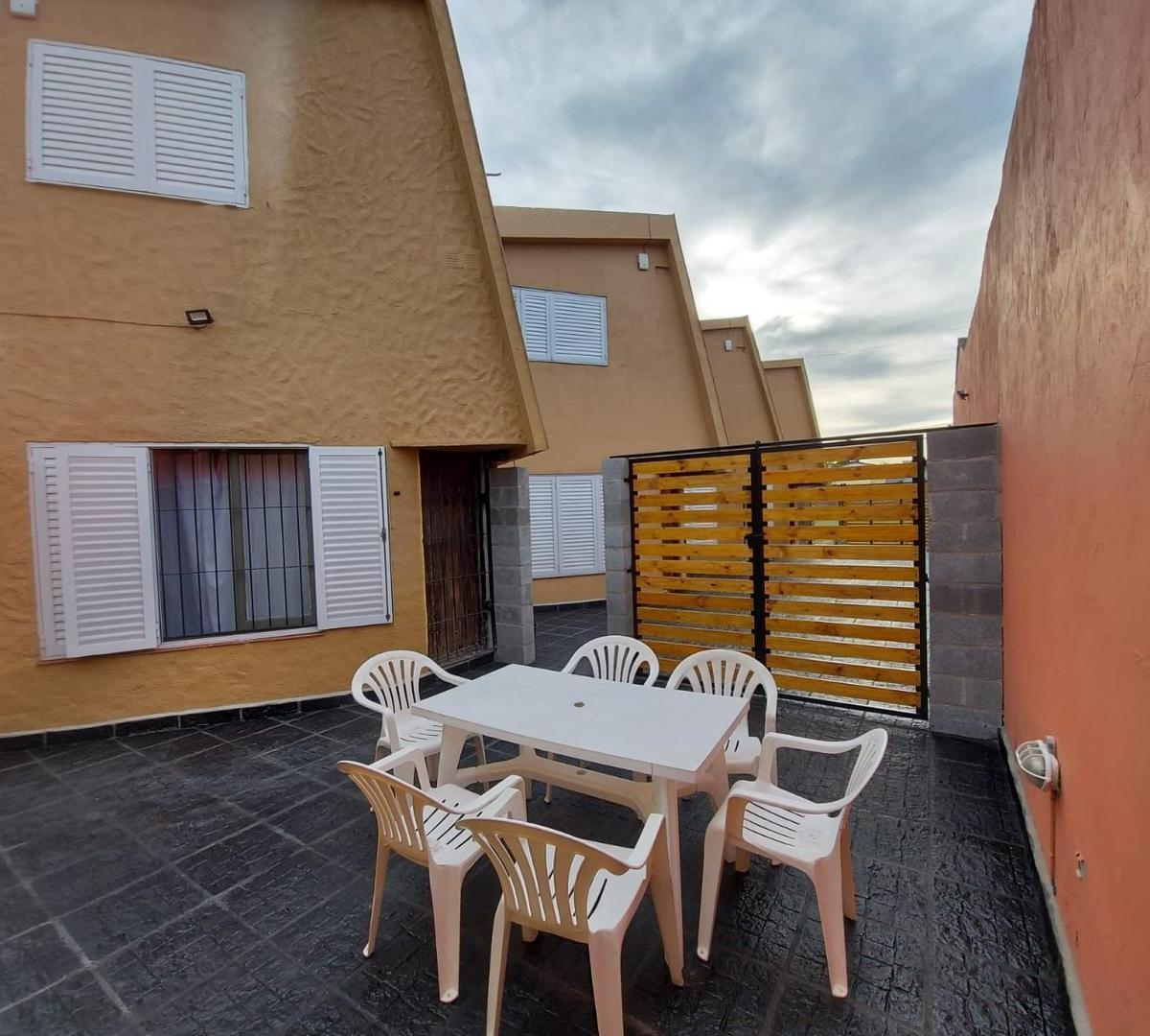 Complejo de 4 Duplex a 100 m de La Playa 4