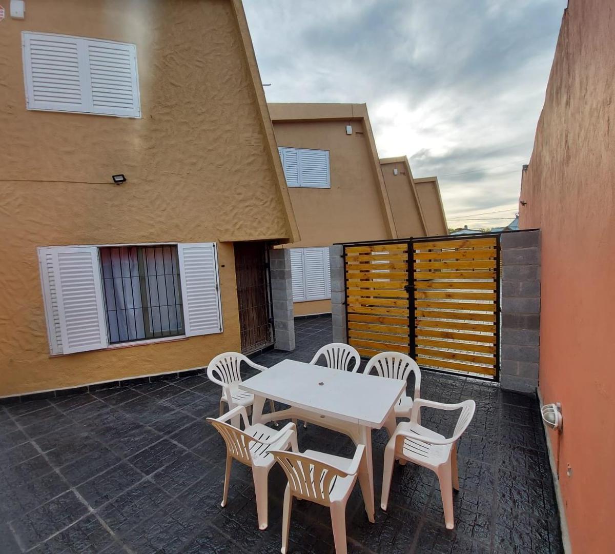 Complejo de 4 Duplex a 100 m de La Playa 3