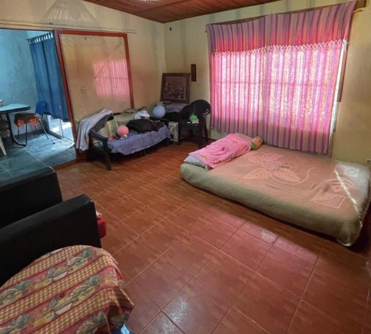 Oportunidad Dos Casas en Moreno 4