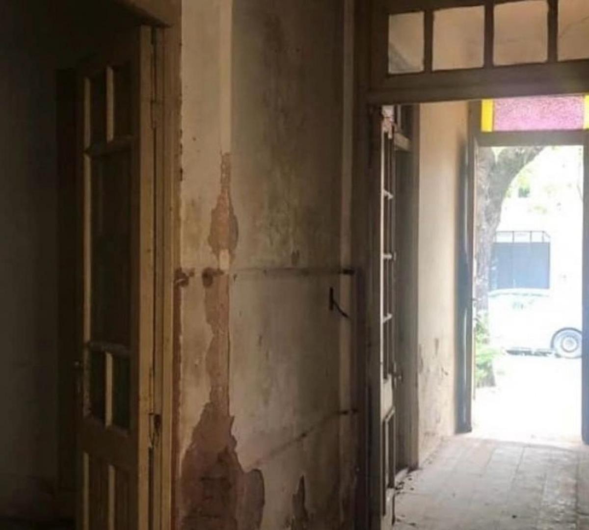 Venta Casa a Reciclar - Mercedes B. 5