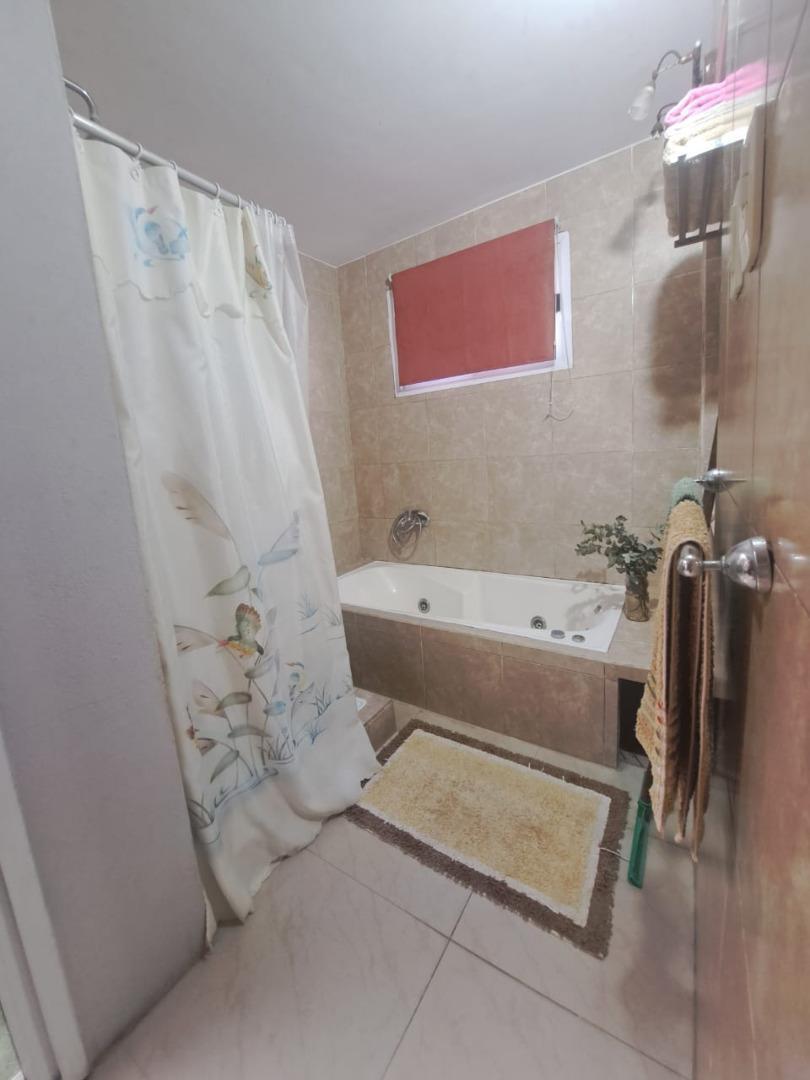 Venta Casa en Moreno Sur 5
