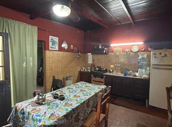 Casa de 5 ambientes en Hurlingham 3