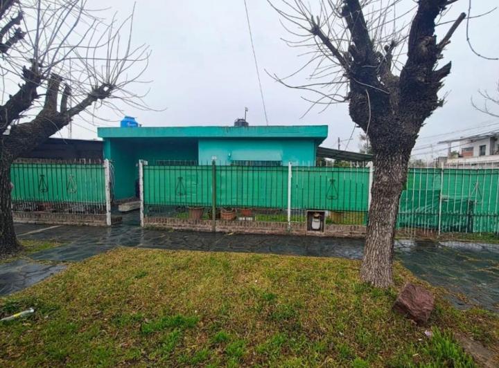 HERMOSA CASA EN ALQUILER EN PASO DEL REY 1