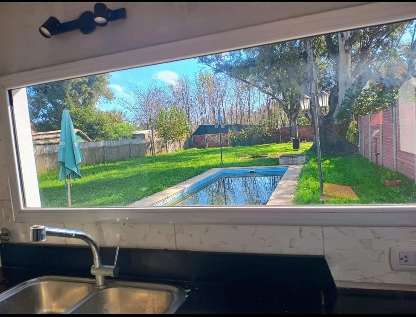 VENTA CASA QUINTA C/PILETA 4 AMB - 2 BAÑOS GRAL RODRIGUEZ