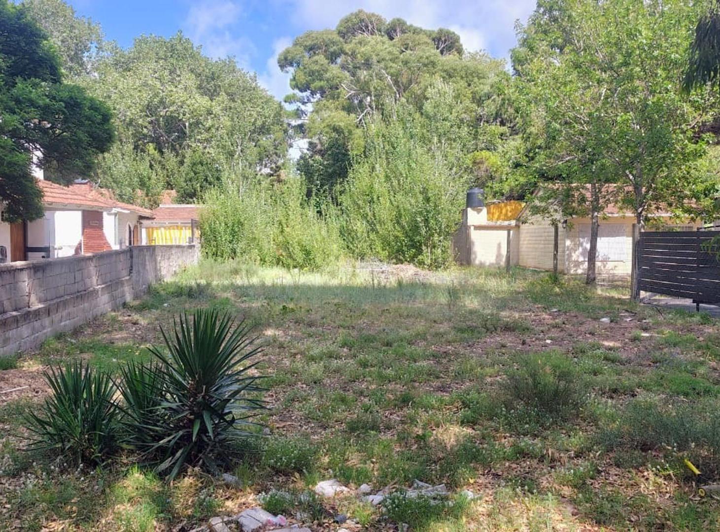 Venta de Terreno en La Lucila del Mar.