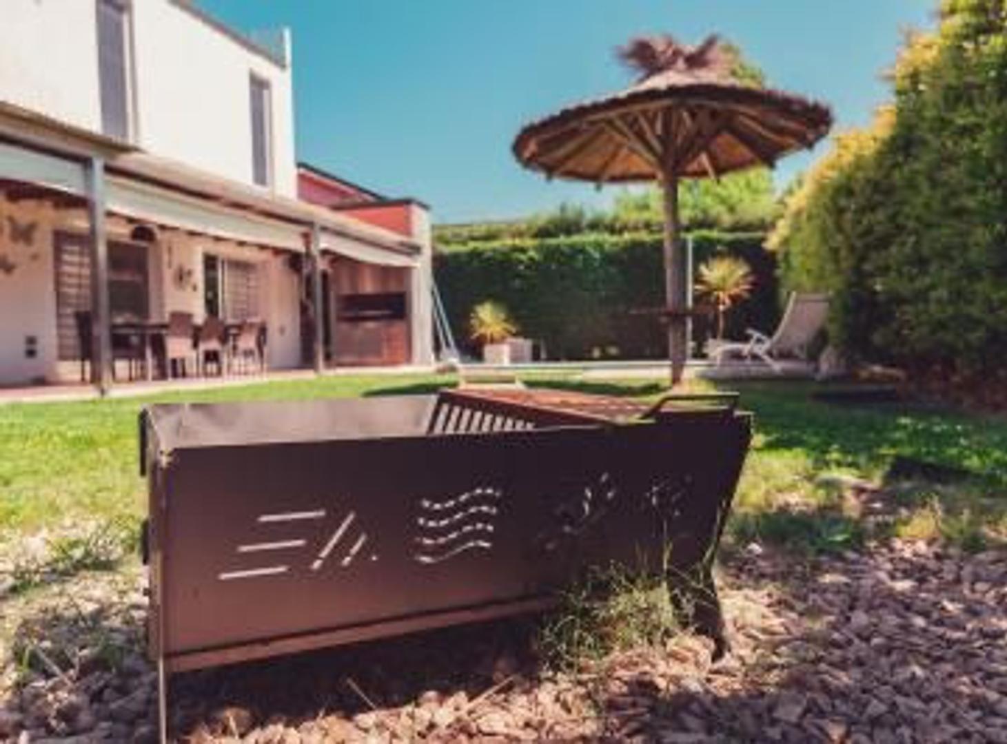 VENTA CASA INTELIGENTE 8 AMBIENTES EN LA CAÑADA DE PILAR