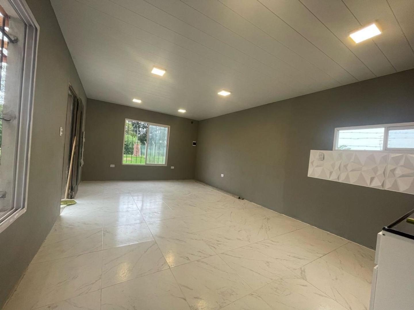 ZARATE- OPORTUNIDAD CASA NUEVA CON AMPLIO TERRENO
