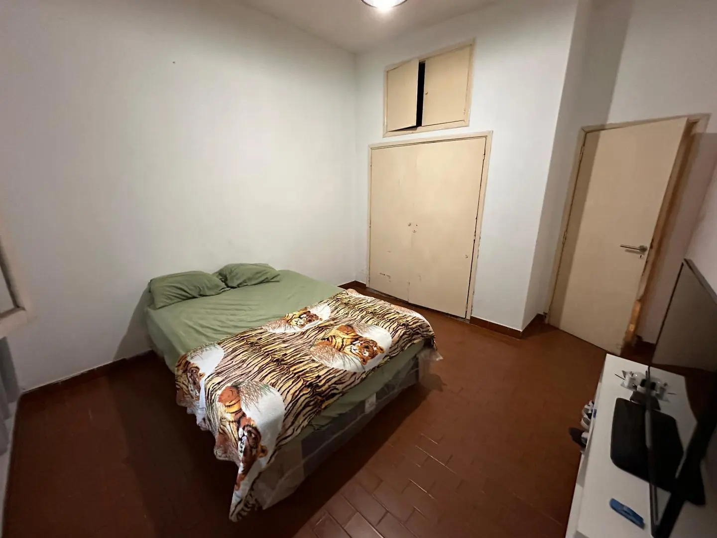 VENTA CASA 3 AMBIENTES CON DEPTO EN MORENO 5