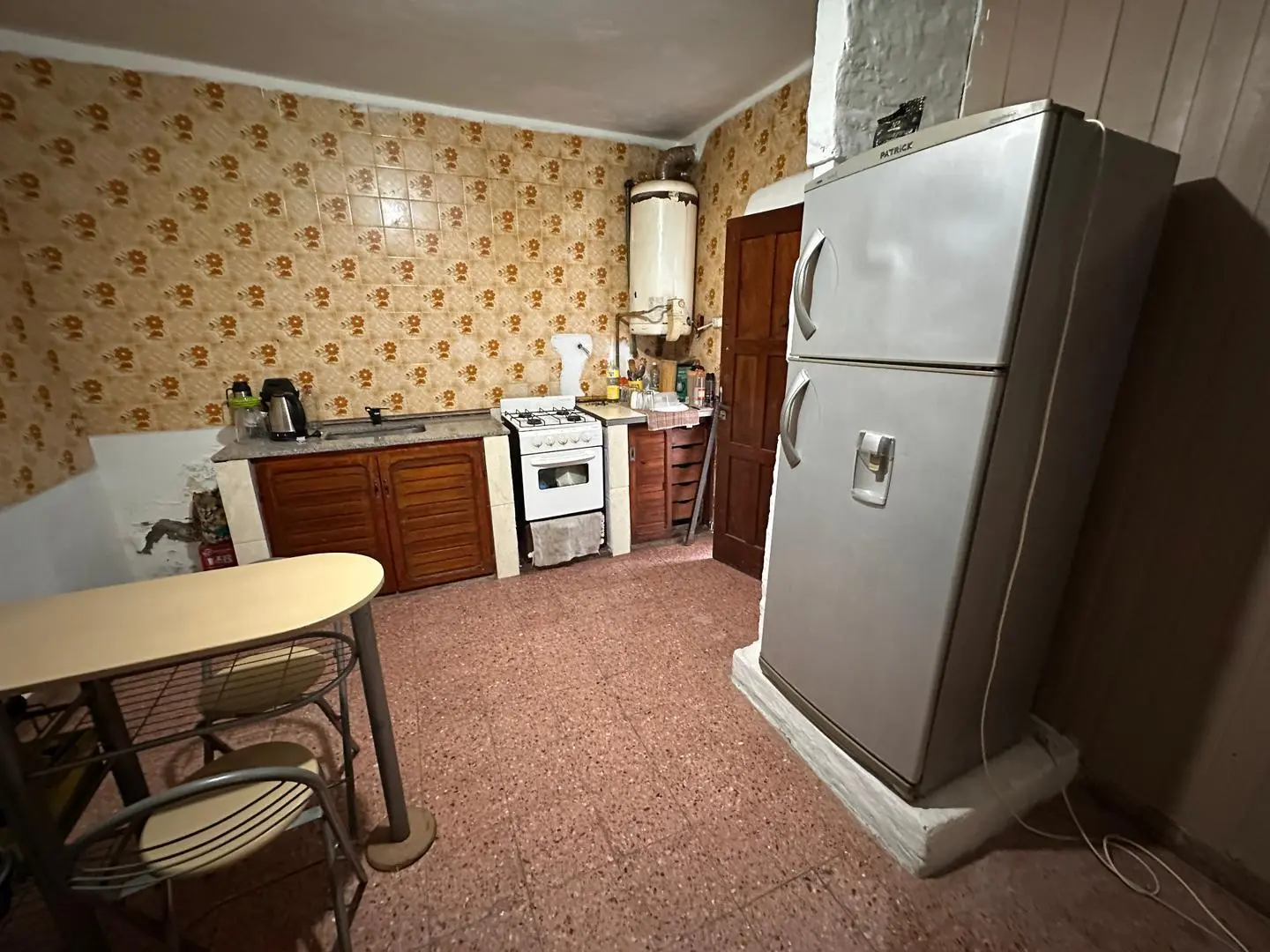 VENTA CASA 3 AMBIENTES CON DEPTO EN MORENO 2