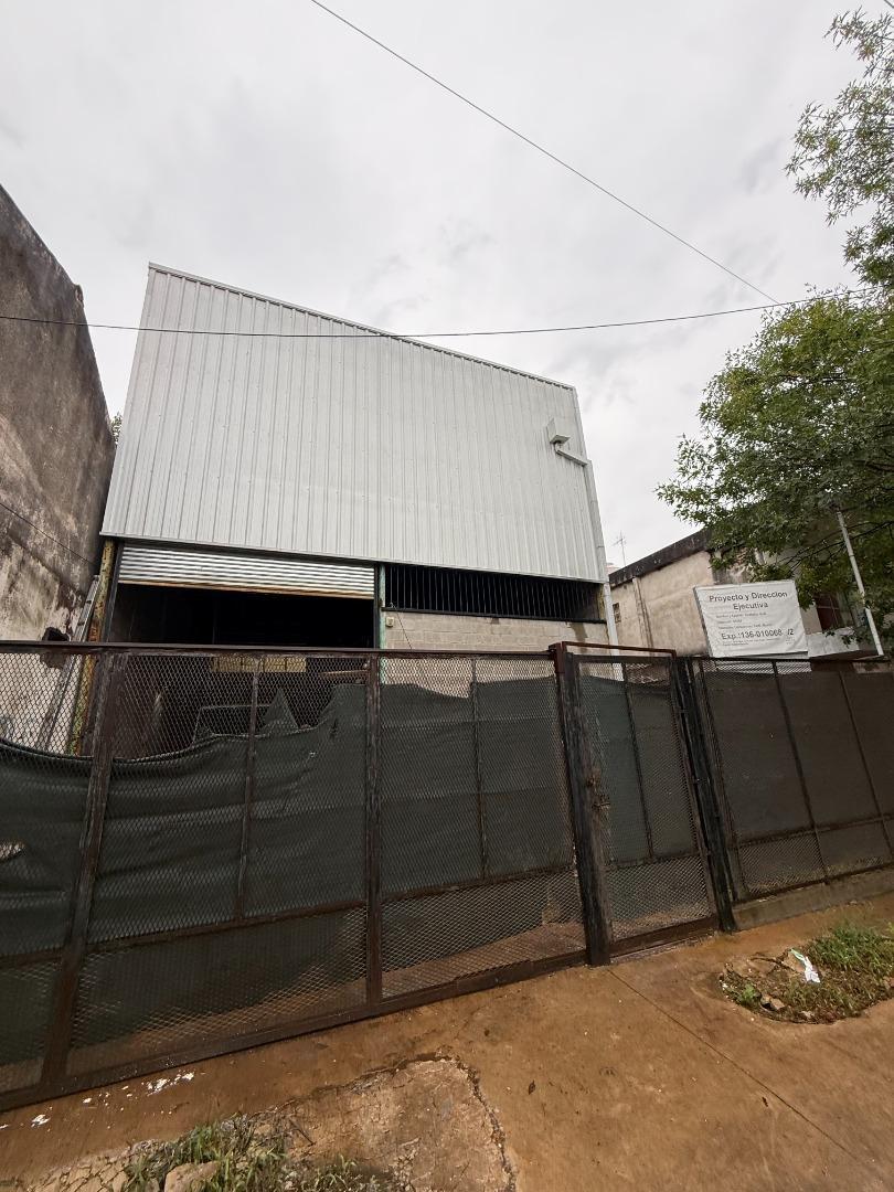 ALQUILER DEPÓSITO 320 m² - ITUZAINGÓ - Acceso oeste 500 mts.