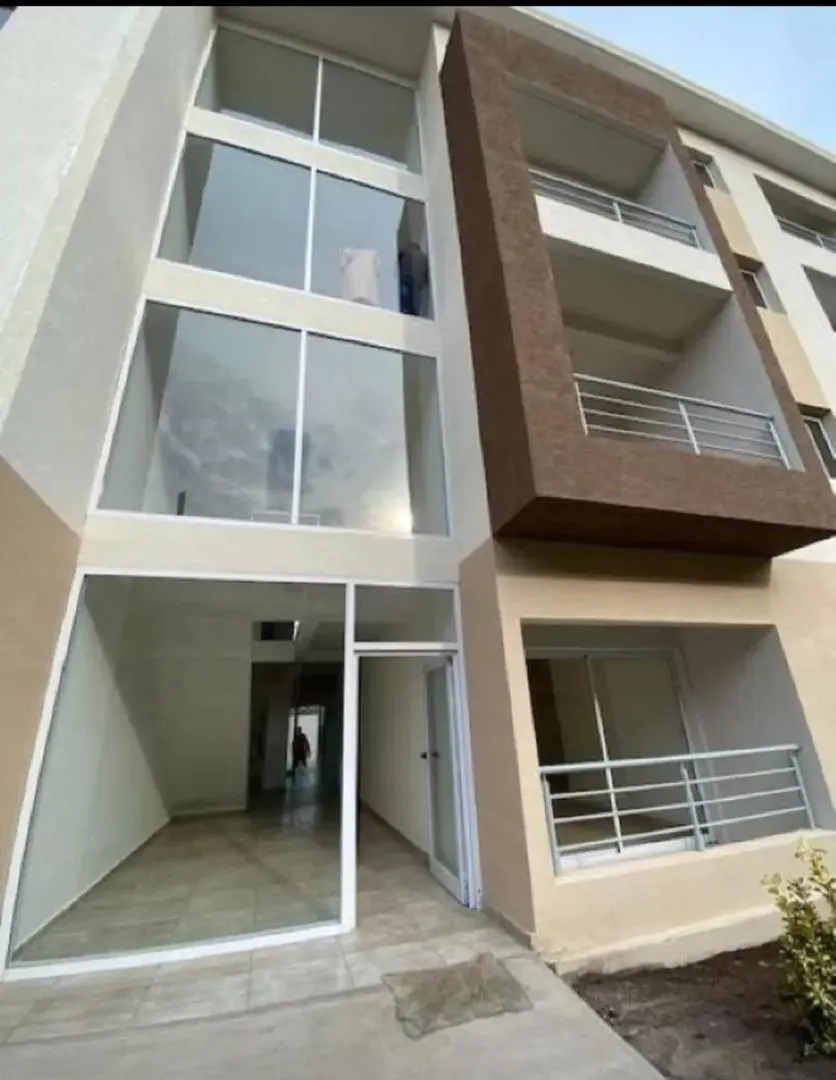 HERMOSO DEPARTAMENTO EN PASO DEL REY 5