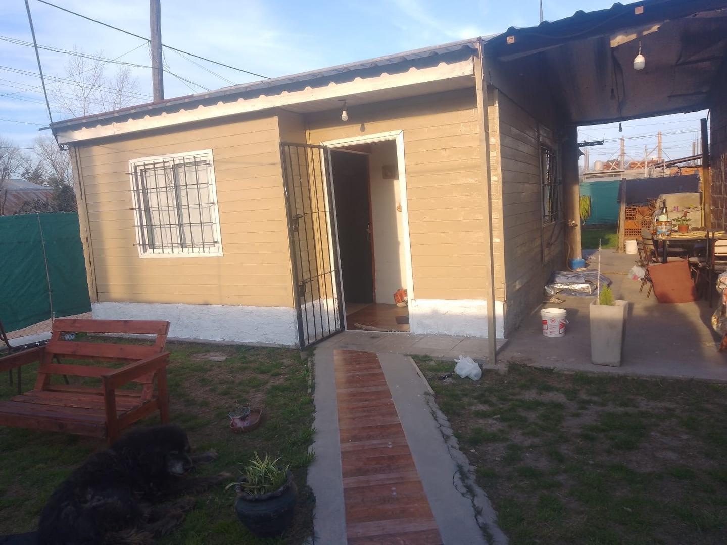 Casa en alquiler 2 ambientes mariano acosta