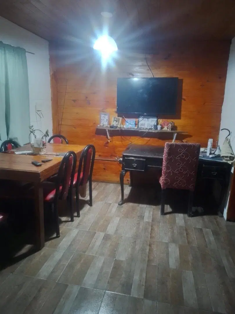 Casa en alquiler 2 ambientes mariano acosta 2