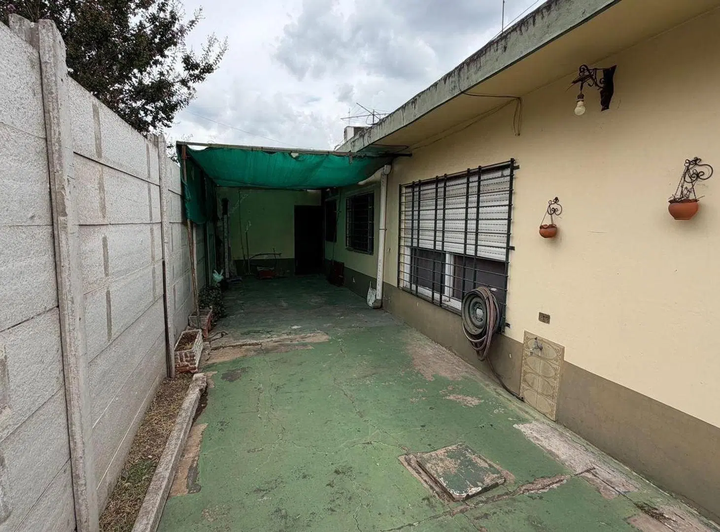 Casa en venta en esquina moreno sur 3