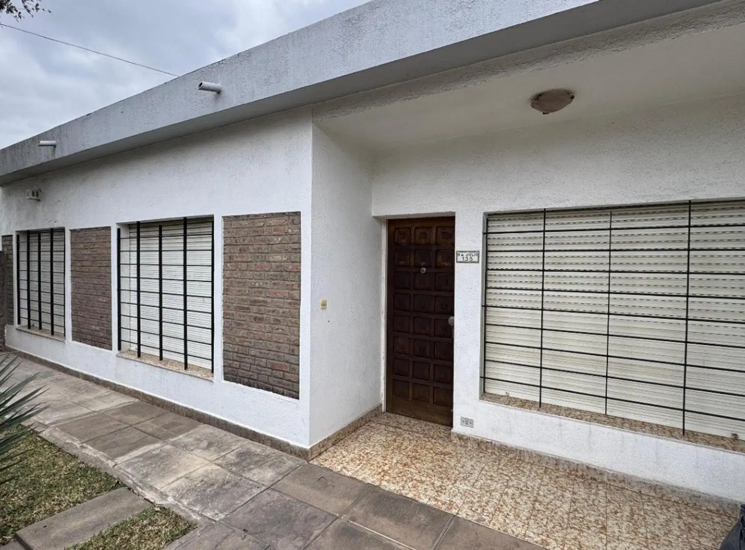 Casa en Venta en moreno con excelente iluminacion 4