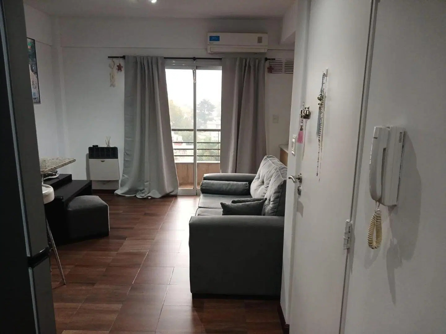 VENTA DEPARTAMENTO LUMINOSO Y DE AMPLIOS AMBIENTES 2
