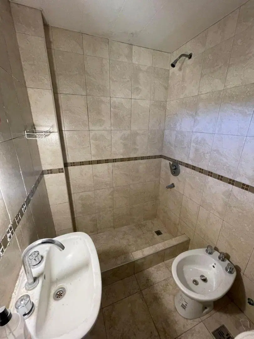 VENTA de AMPLIO MONOAMBIENTE con EXCELENTE UBICACION ZOGBA 3