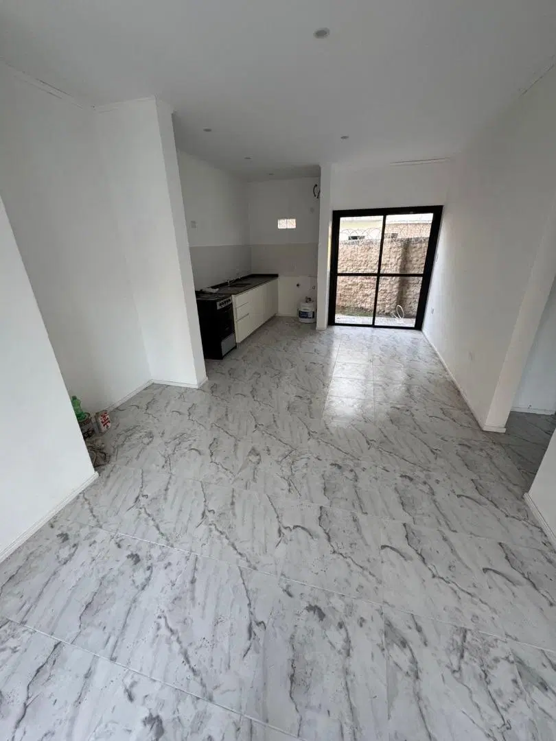 DEPARTAMENTO EN EL MIRADOR, LUJAN. EXCELENTE UBICACIÓN 1