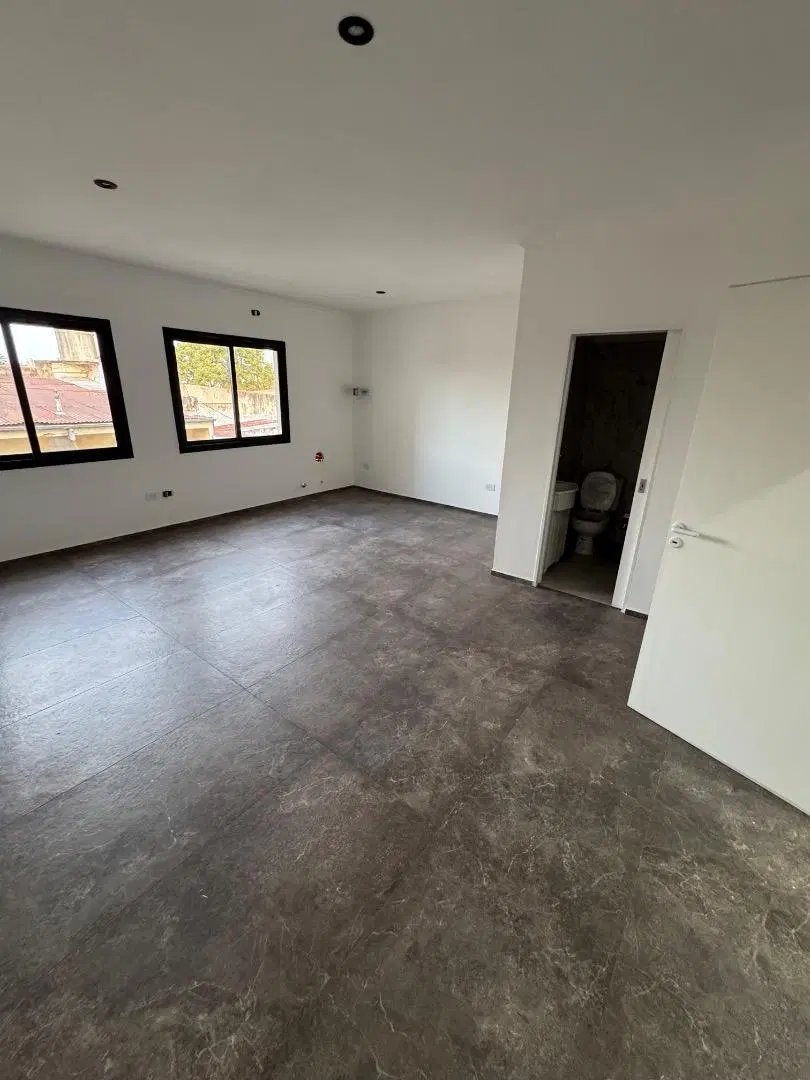 MONOAMBIENTE EN LUJAN CENTRO 3