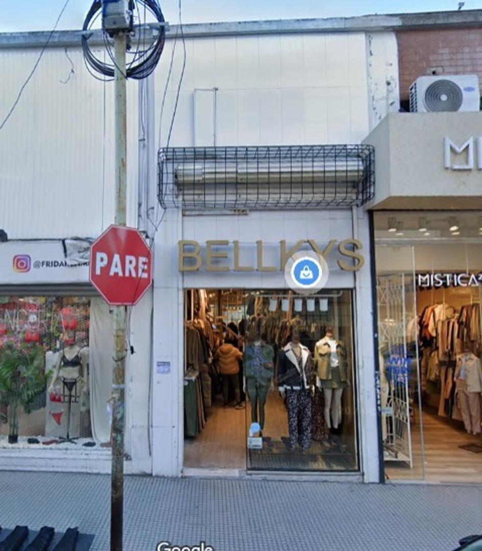 VENTA LOCAL COMERCIAL EXCELENTE ZONA COMERCIAL