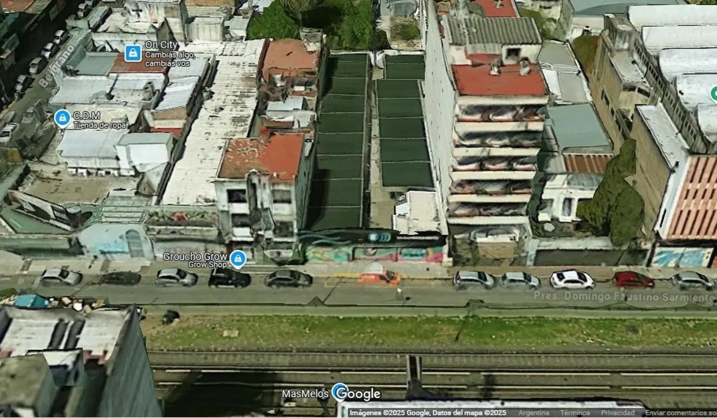 ALQUILER de IMPORTANTE TERRENO EN MORON CENTRO 2