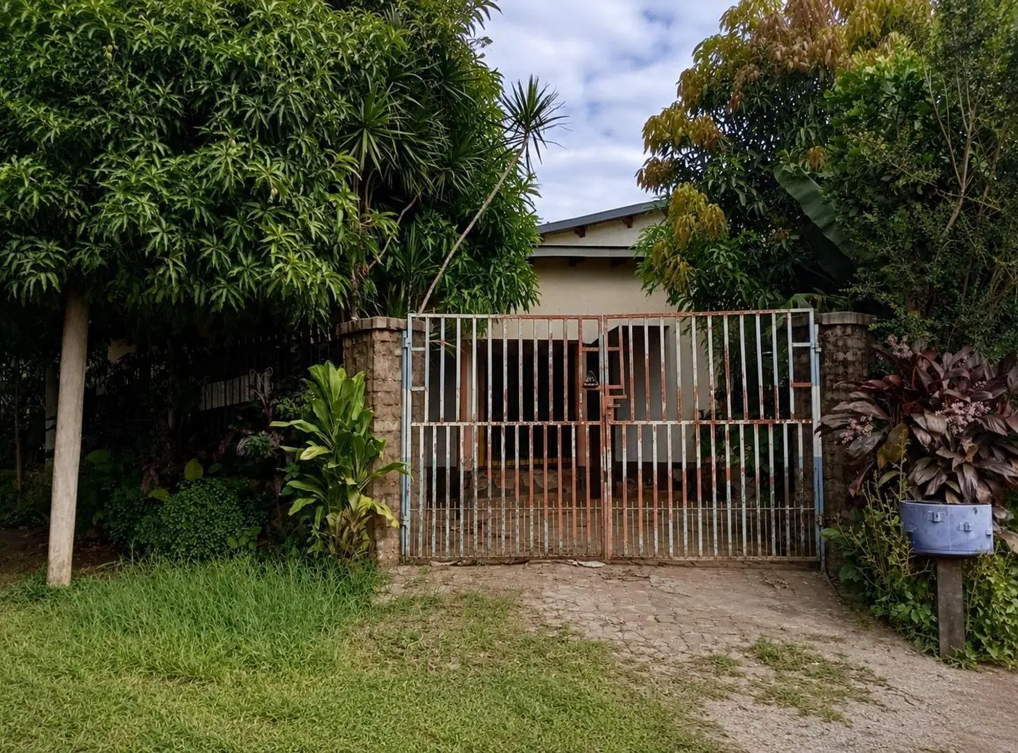 Venta de casa con local 3 ambientes en Garupa Misiones 4