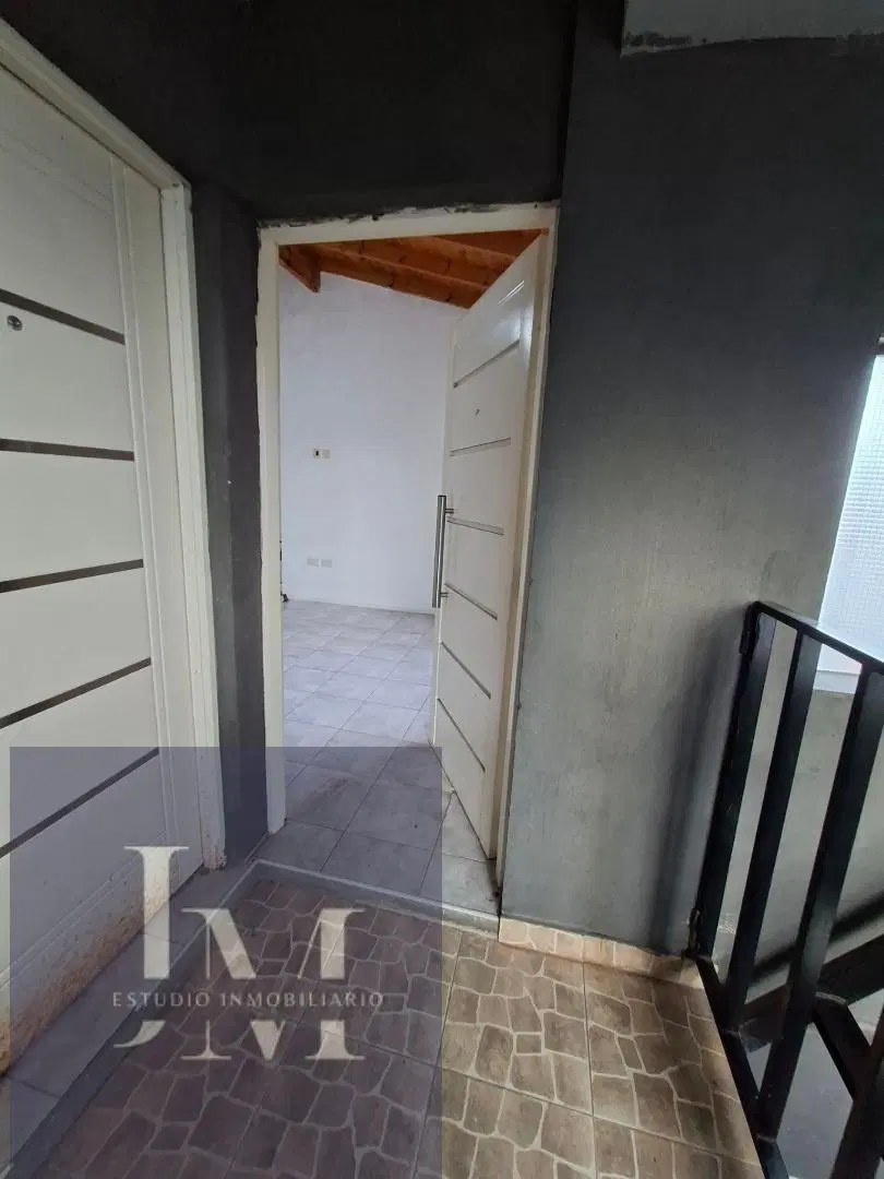 Venta Departamento 2 Amb. Luminoso c/ posibilidad de cochera 1