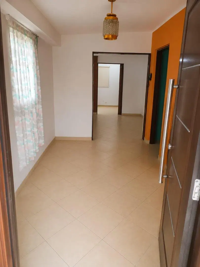 CASA EN BARRIO SARMIENTO APTO CREDITO 2