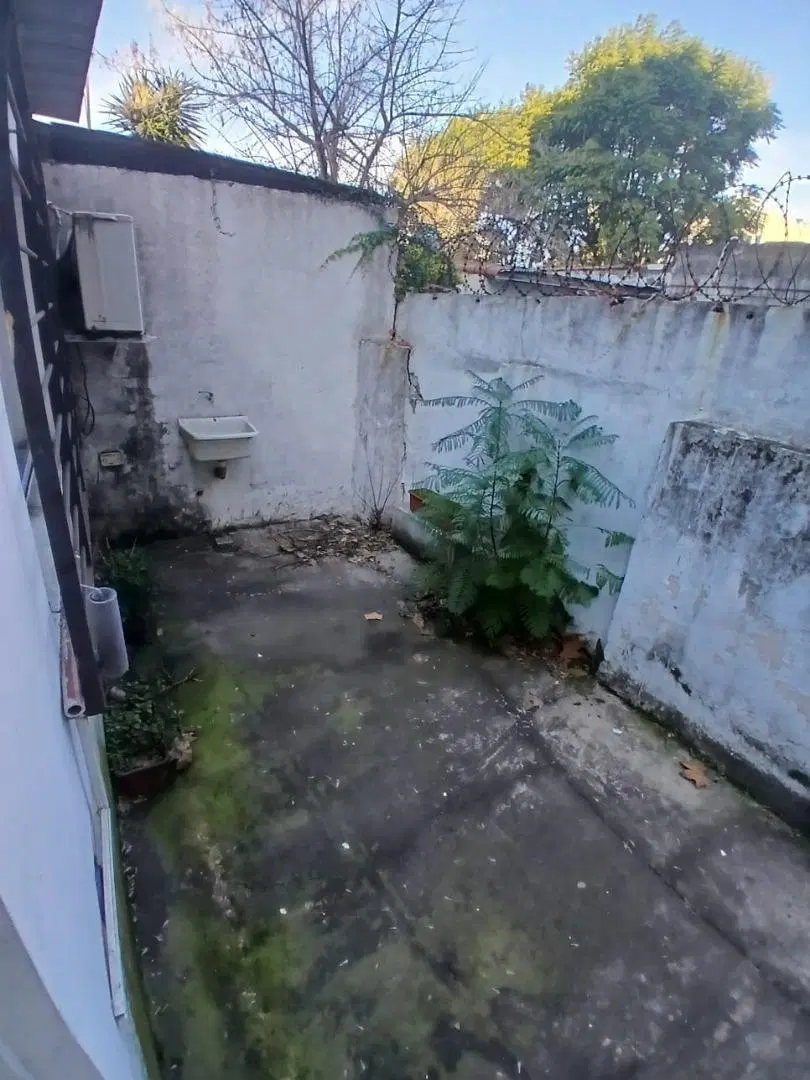 Departamento centrico 2 ambientes, con patio en PB 5