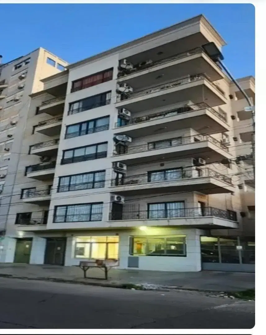 VENTA DEPARTAMENTO DOS AMB. SOBRE AVENIDA RAMOS MEJIA 3