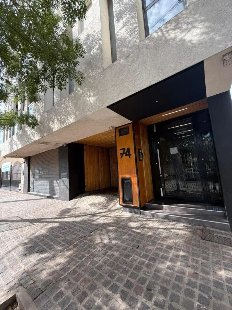 DEPARTAMENTO EN VENTA MORENO CENTRO 2 0 3 AMBIENTES 3