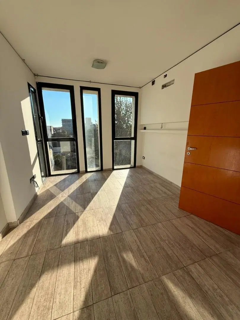 DEPARTAMENTO EN VENTA MORENO CENTRO 3 AMBIENTES 8