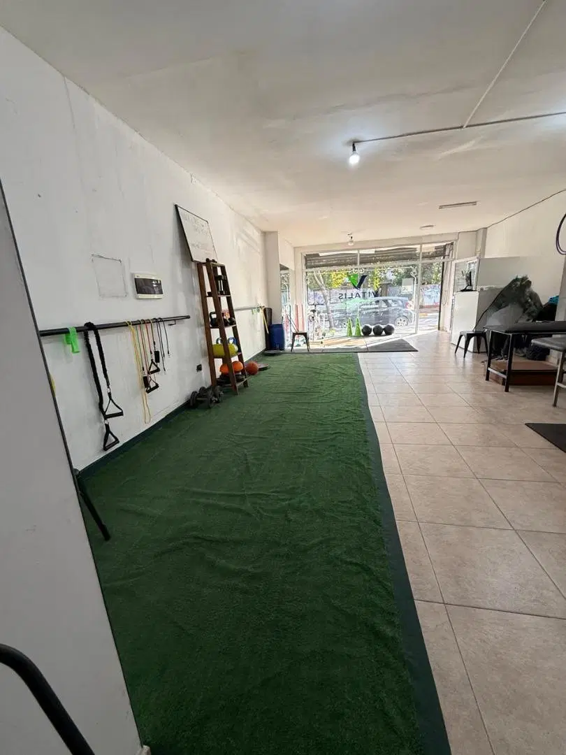 VENTA DE LOCAL MORENO CENTRO USD 65.000 3