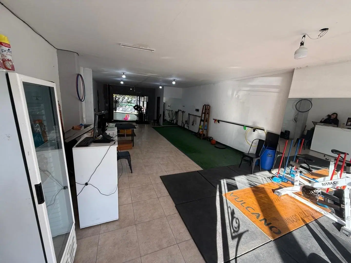 VENTA DE LOCAL MORENO CENTRO USD 65.000 2