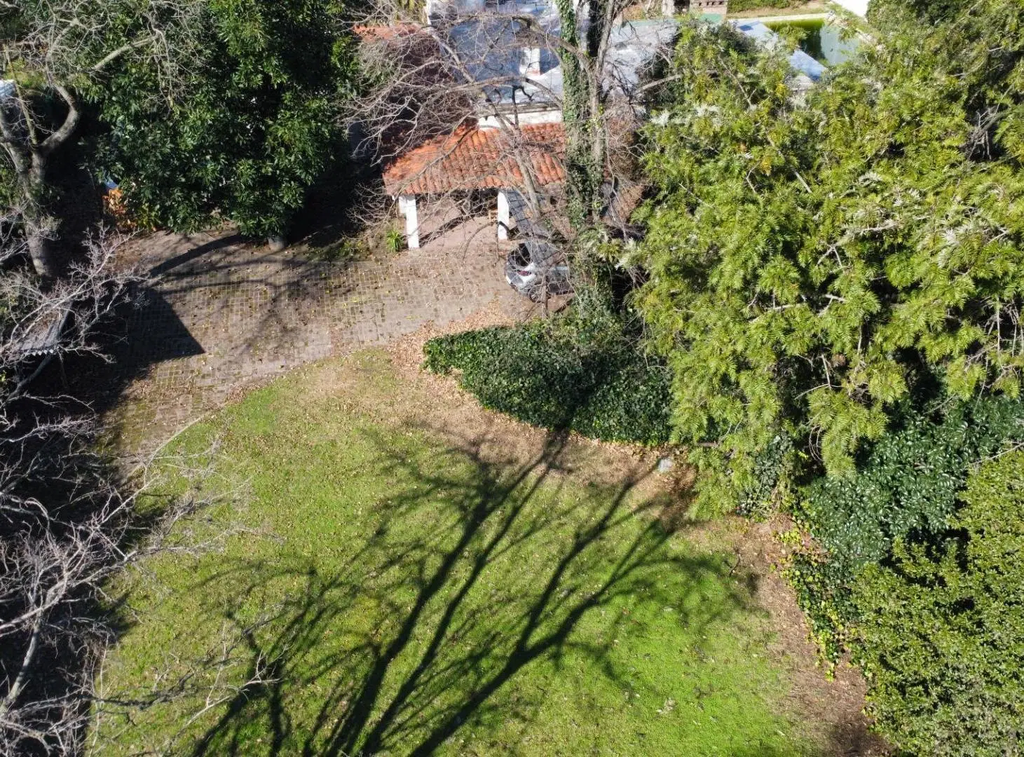 LOTE TERRENO 1660 m2 EN VENTA USD 600.000 MORENO CENTRO 4