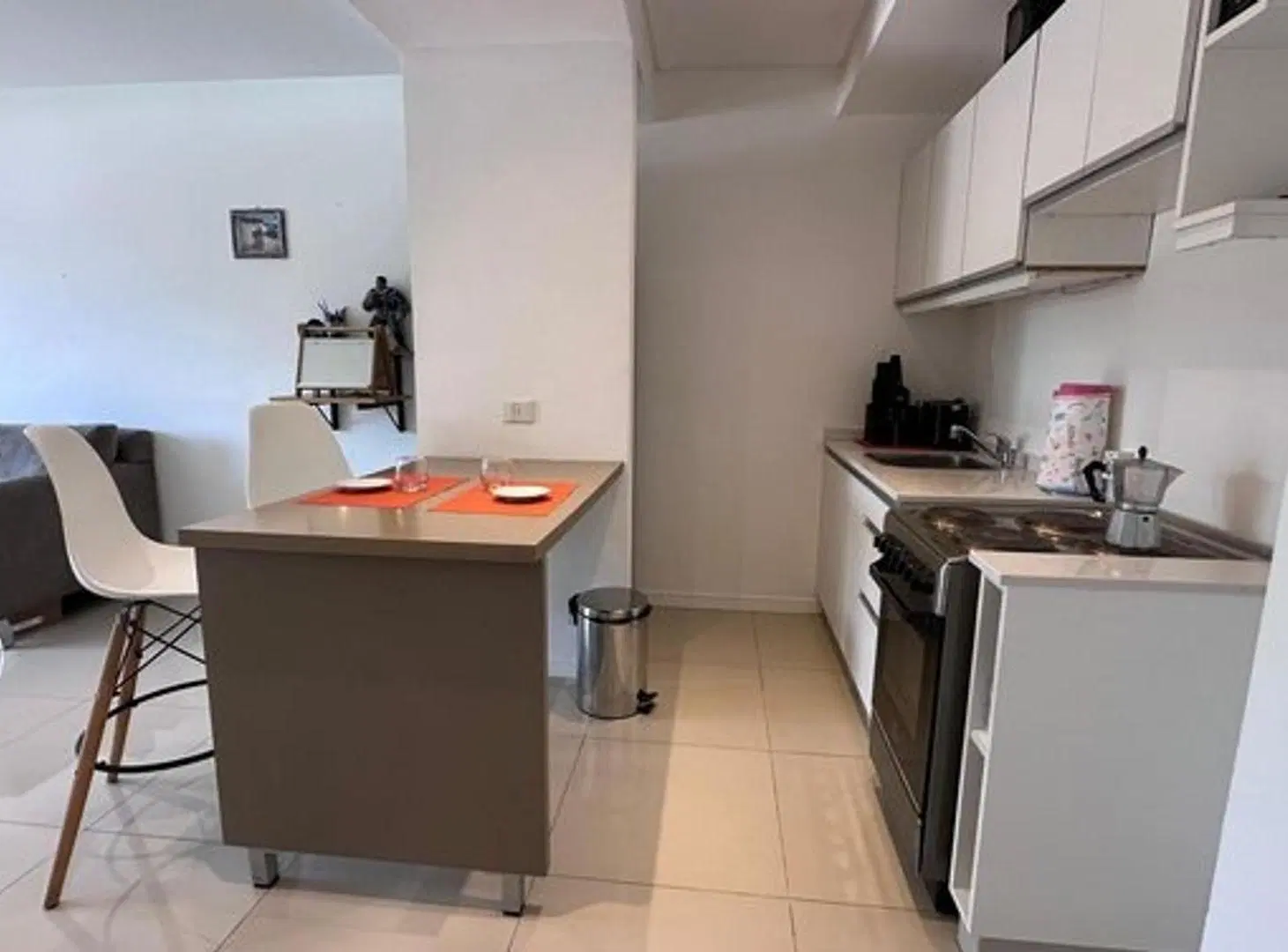 DEPARTAMENTO EN VENTA MORENO CENTRO 2 AMBIENTES CON COCHERA 4