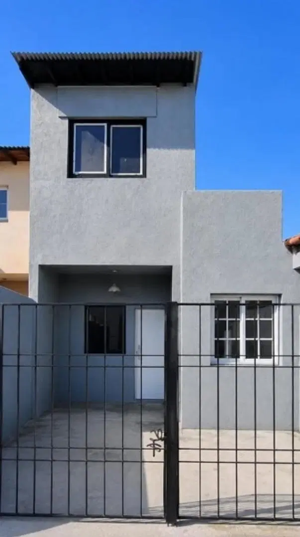 CASA TIPO PH EN VENTA EN HAEDO 2