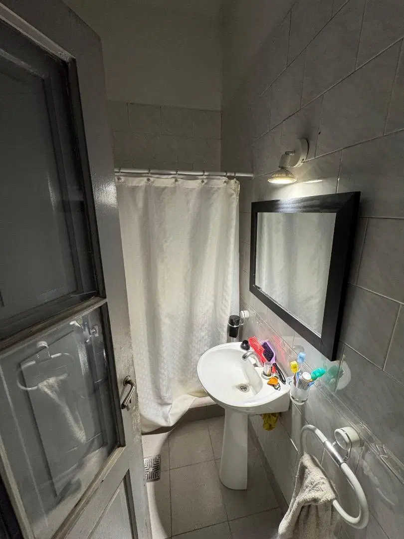 CASA EN CENTRO DE LUJAN A REFACCIONAR 8