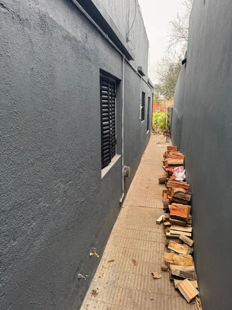 CASA EN CENTRO DE LUJAN A REFACCIONAR 2
