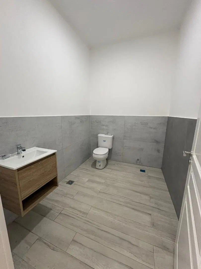 Alquiler de Propiedad para uso Comercial 3