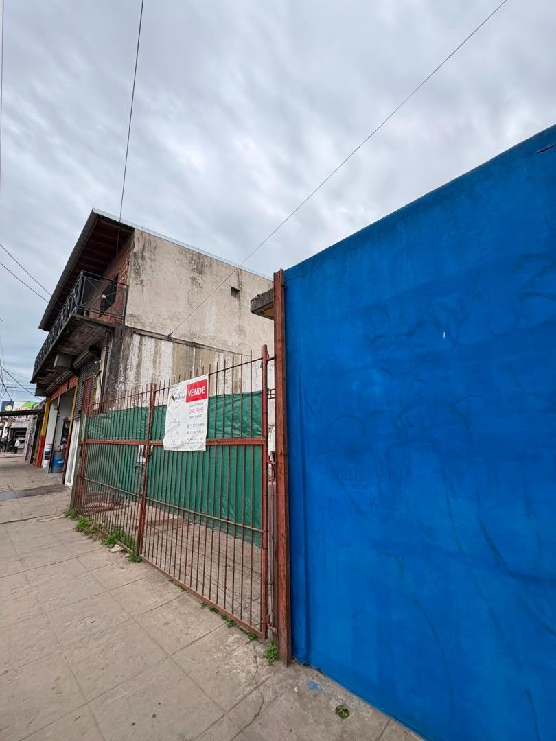 Foto de Local comercial en venta sobre avenida en Cruce castelar, imagen 2