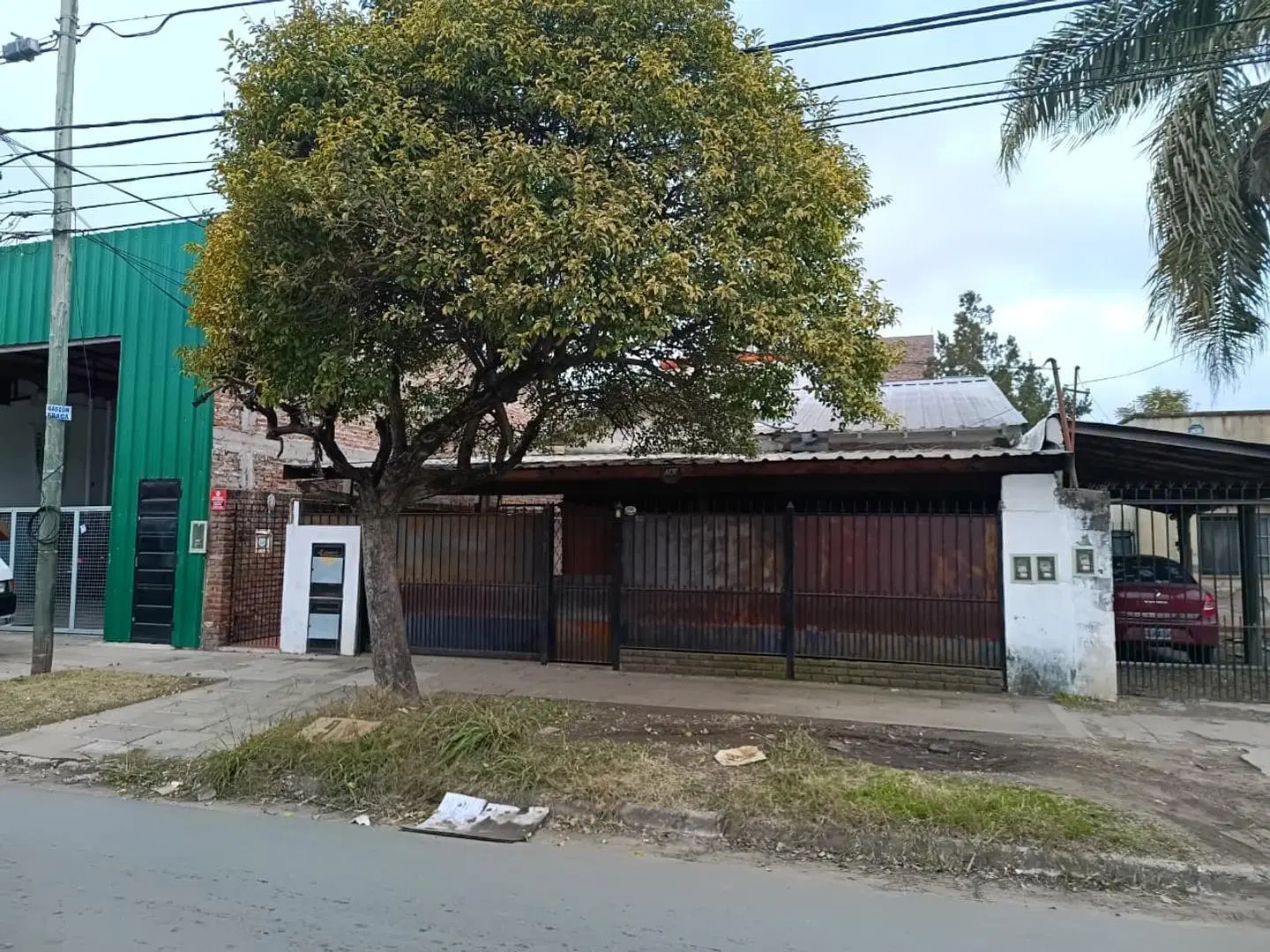 Casa en Paso del Rey excelente ubicacion 2