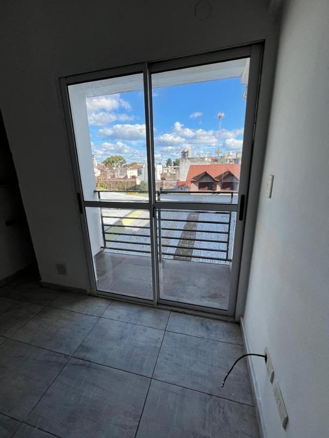 Foto de EXCELENTE DEPARTAMENTO EN HURLINGHAM, imagen 5