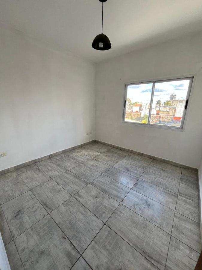 Foto de EXCELENTE DEPARTAMENTO EN HURLINGHAM, imagen 3
